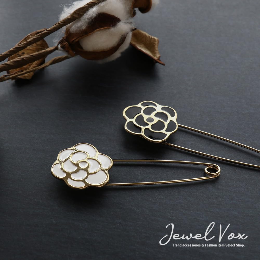 JewelVOX Brooch Simple Camellia Motif Quilt Pin Kabuto Pin Stole Pin Adult Stylish White [Jewel Box]