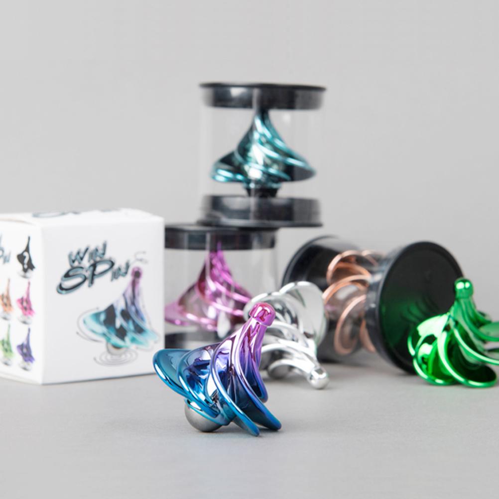 Exquisiter Kreisel und Fingerspielzeug für Kinder Windblasen Drehen Zappel-Desktop-Dekompression