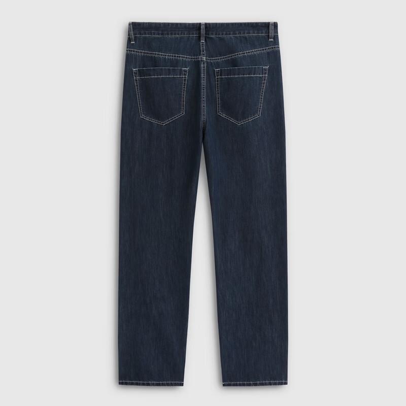 GAP Men's Lightweight Basic Straight-Leg Jeans
