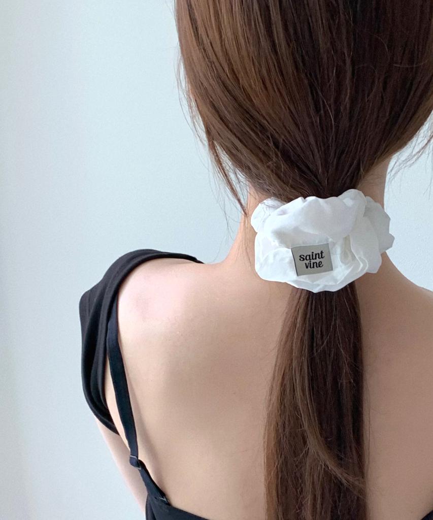Saintvine Label Point Scrunchie