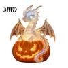 Halloween Party Tischdekoration Kürbis Drachen Statue, LED Leuchtende Harzfigur Beleuchtete Schreibtisch Nachtlampe mit Warmem Licht, Gruselige Fantasy Schreibtisch