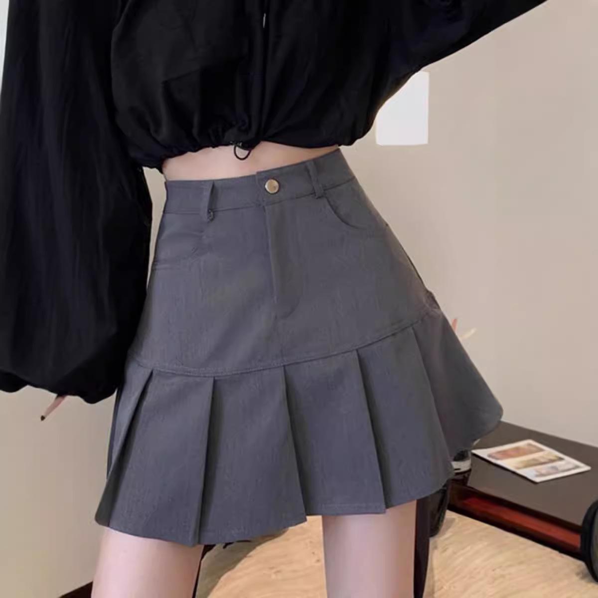 

Fall 2024 A-Line Midi Skirt: Black Pleated Waist-Design Skirt in Preppy Style XL