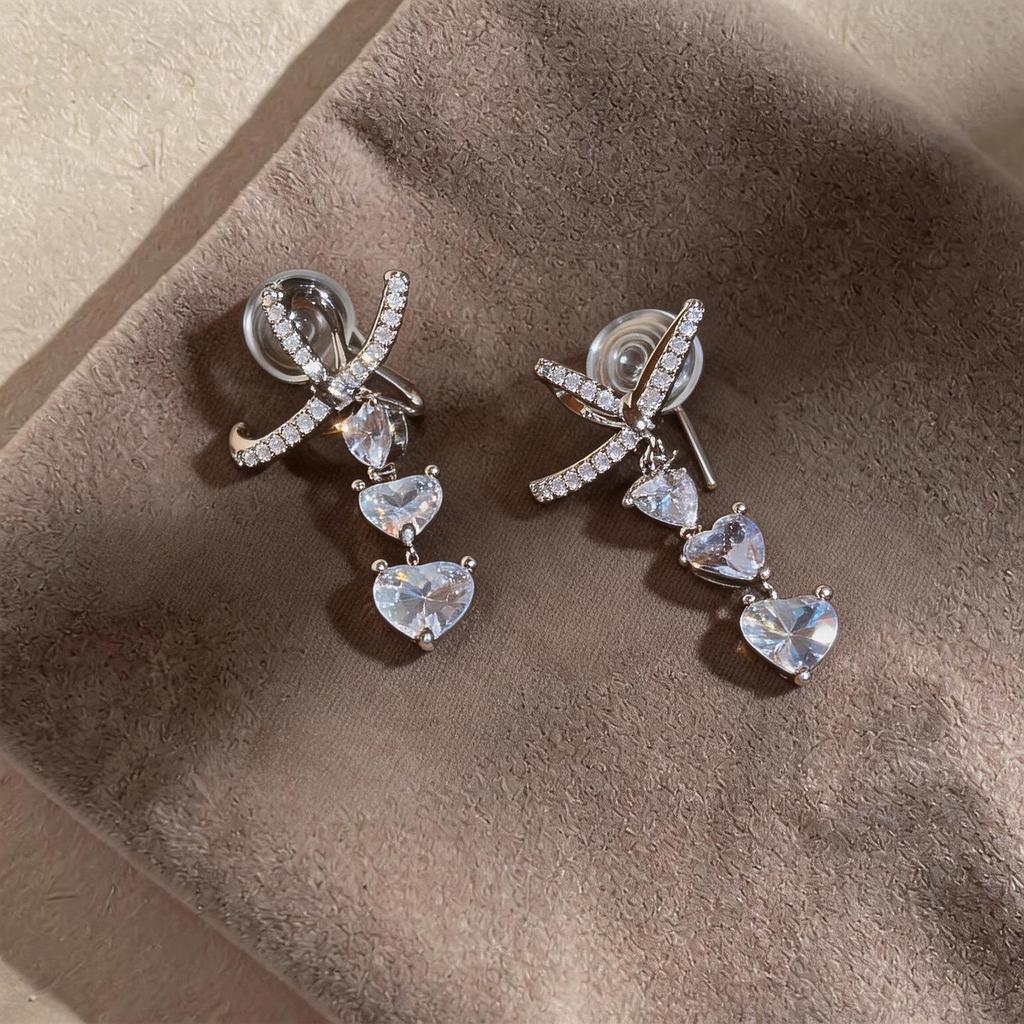 Exquisite Zirconia Heart Bow Tassel Ear Clips: Sparkly, Non-Piercing, Luxurious Earrings for Women