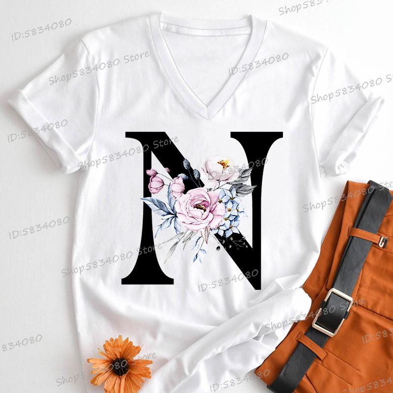 Vintage Flower Alphabet Womens Clothing Letter M Floral Monogram Graphic T Shirts Women AZ 26 Alphabet Gift Shirt for Women