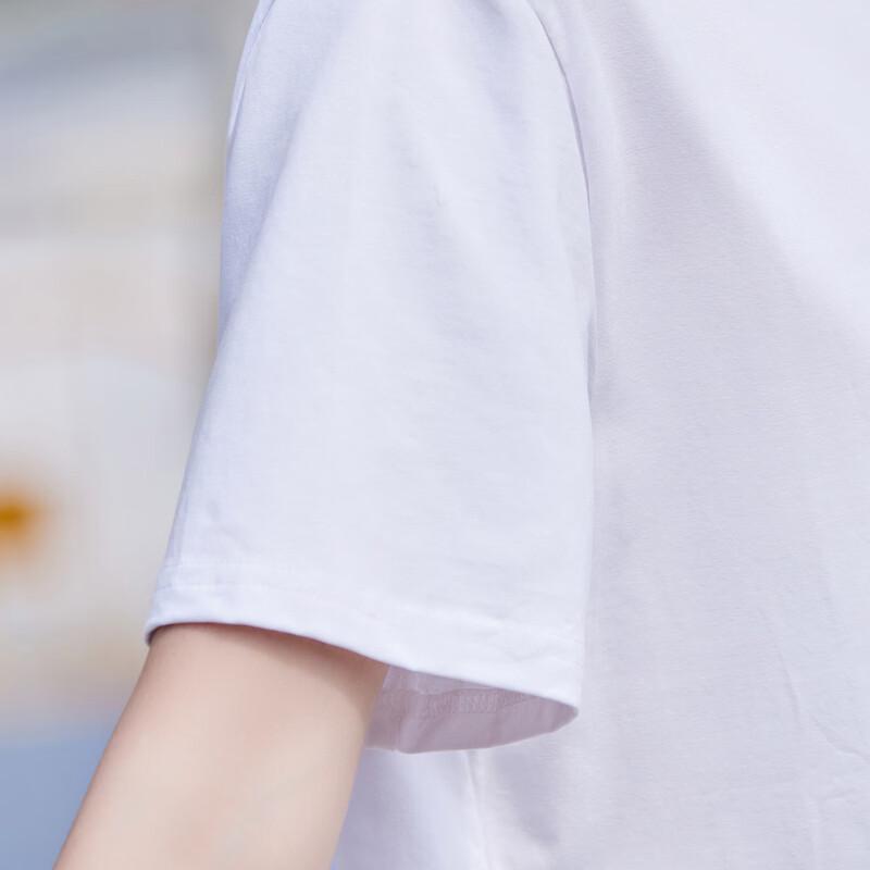 Pastellfarbenes besticktes Baumwoll-Kurzarm-T-Shirt für Frauen mittleren Alters