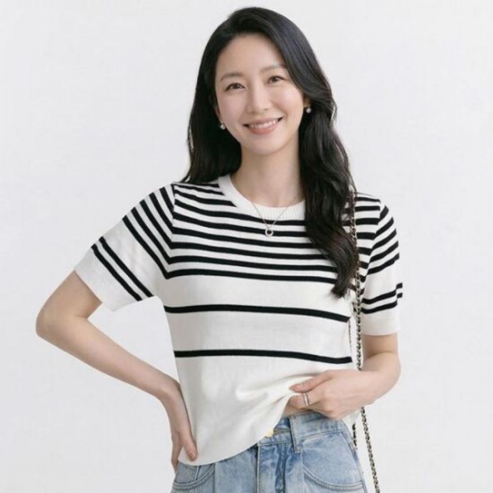 Navava Women Daily STripe PoinT Round Neck Crop ShorT Sleeve KniT T shirT Nk3596
