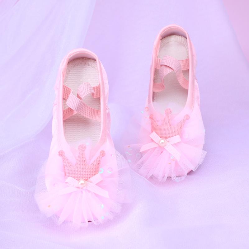 

Children s Ballet Shoes Girls Professional Dance Satin Crown Lace Ballet Shoes Soft Sole Professional Training Princess Shoes 39 рожевий