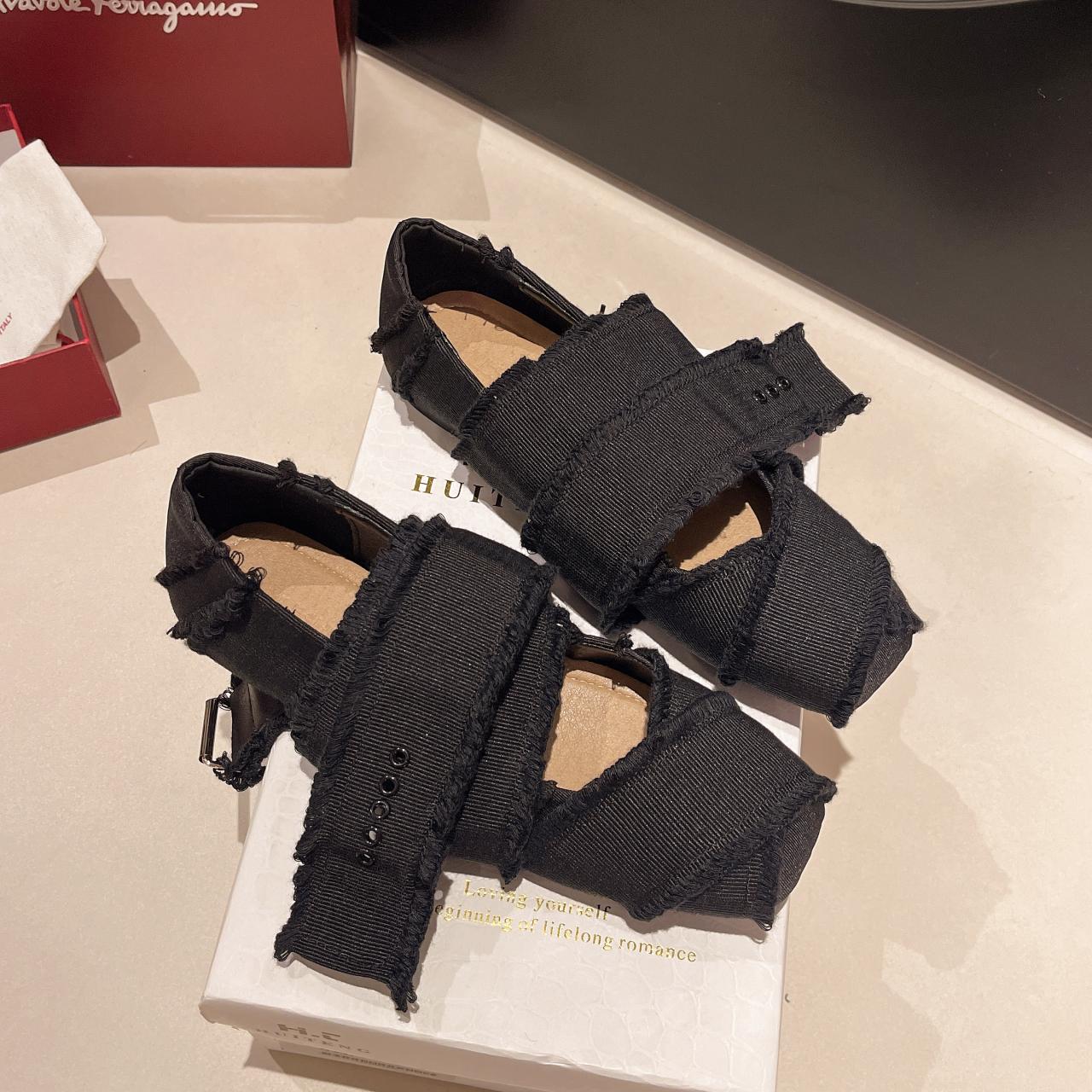 

Fashion Women s Shoes 2024 Hot Selling Fashion Solid Color Women s Single Shoes Outdoor Casual Creative Women s Sandals Luxury 40 чёрный