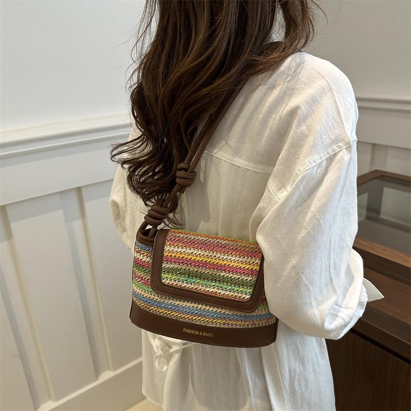 Stylish Retro Small Square Bag For Summer 2024 In Green Blue And Khaki For Trendy Everyday Use
