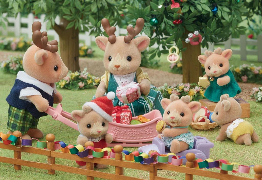 Sylvanian Families Doll Set ST Mark Ages Toy Sylvanian Epoch [Reindeer Family] FS-44 Certified, 3+, Dollhouse, Families, Co., Ltd.