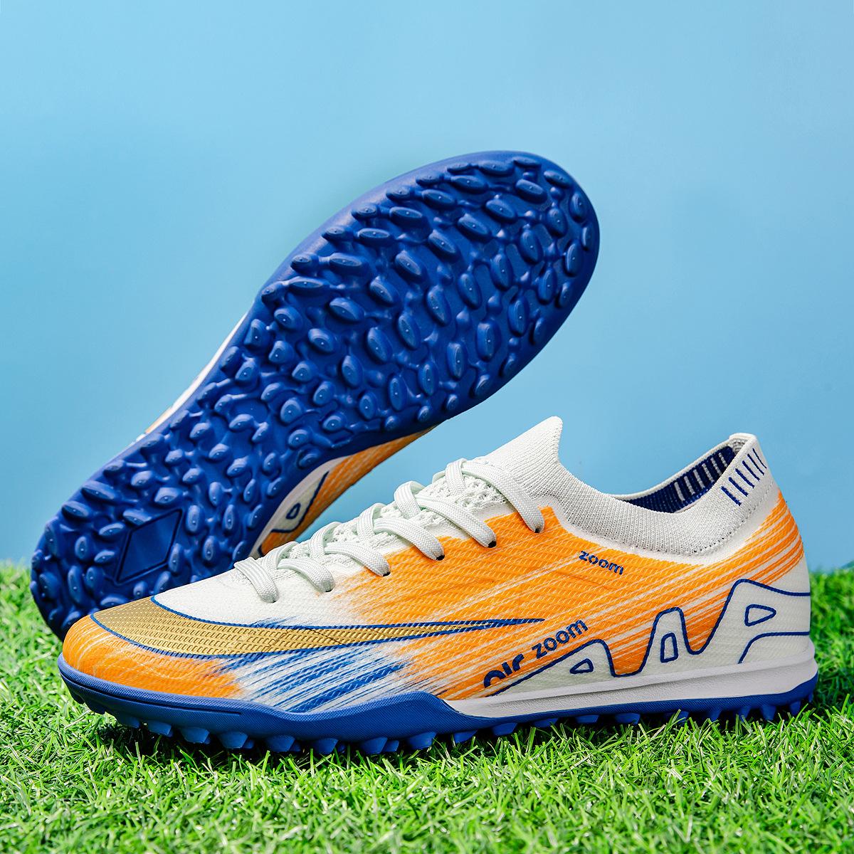 

New Low-Top Men S And Women S Football Shoes Long Nails Broken Nails Competition Training Shoes Men S And Women S Adult Sports Football Shoes 42