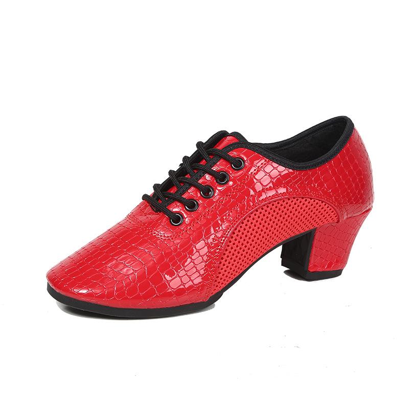 New Square Dance Shoes Spring and Summer Ballroom Dance Shoes Women's Soft-soled Practice Ethnic Body Dance Dance Shoes Latin 2025