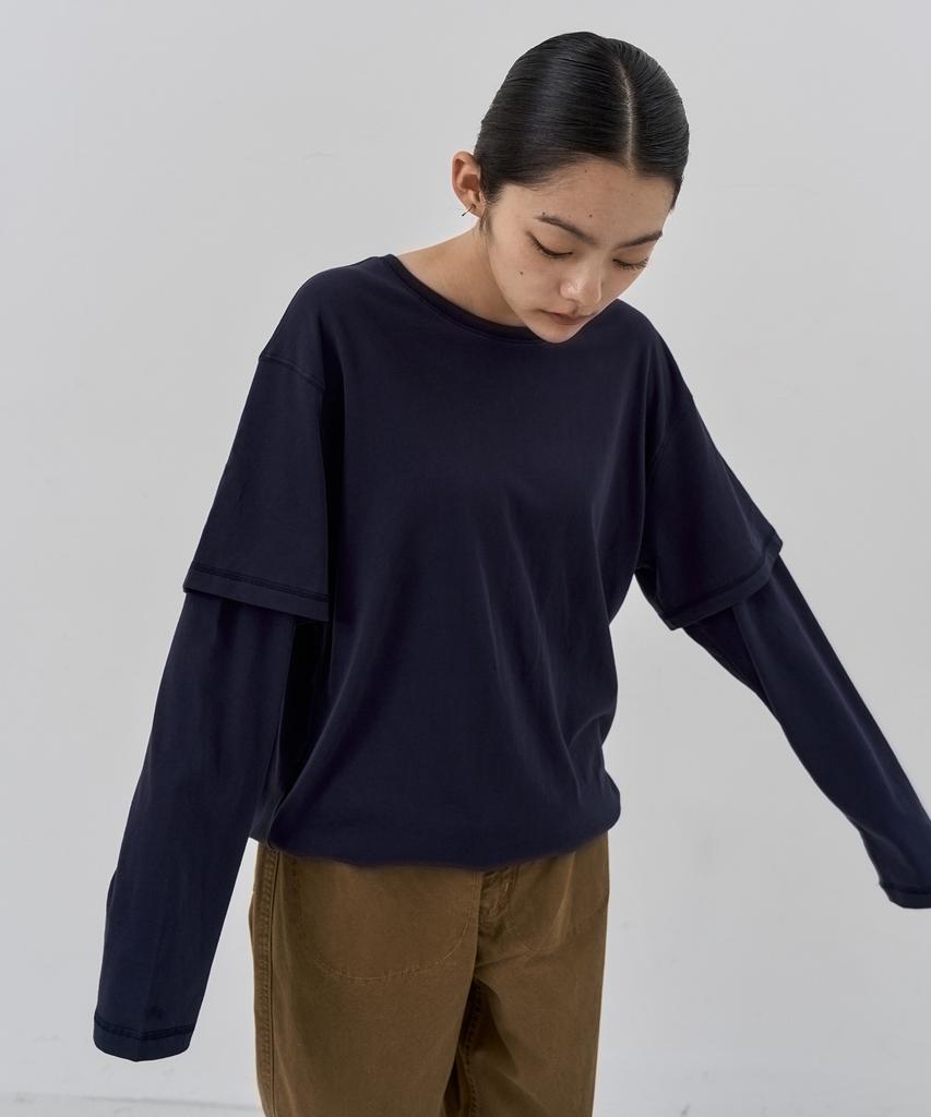 NUAKLE (W) Layered Sleeve T-Shirt_Navy