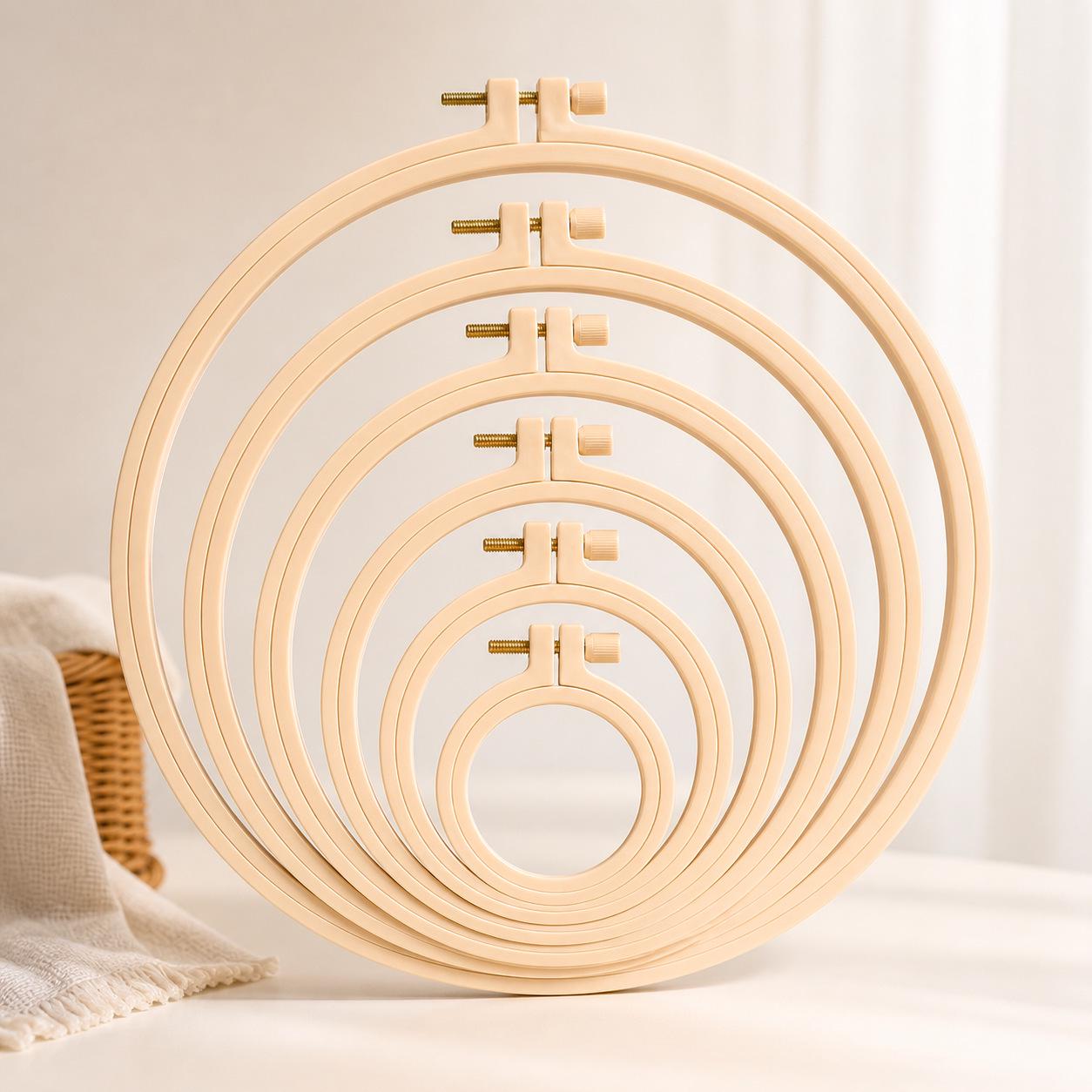 Embroidery Hoop Circle - DIY Plastic Frame for Cross Stitch and Imitation Bamboo Embroidery. 7cm Embroidery Hoop
