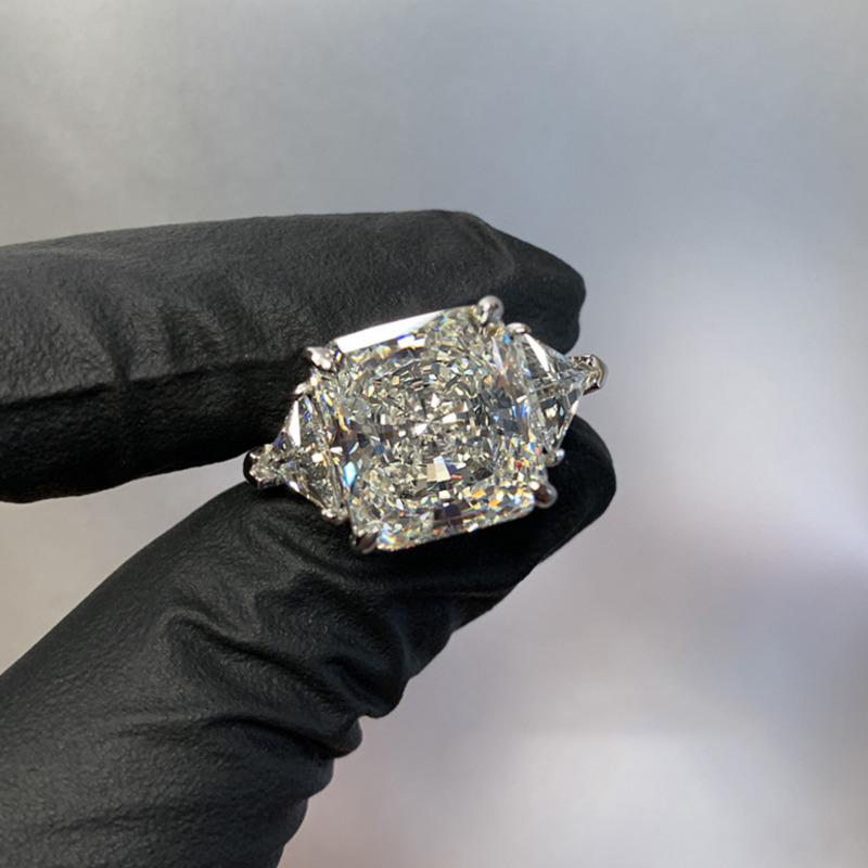 BELLA BOX Raydean Flash sammenlignbar Ice White Zircon Temperament Åpen Ring Kvinnelig Prinsesse Firkantet Motering Bryllupssmykker