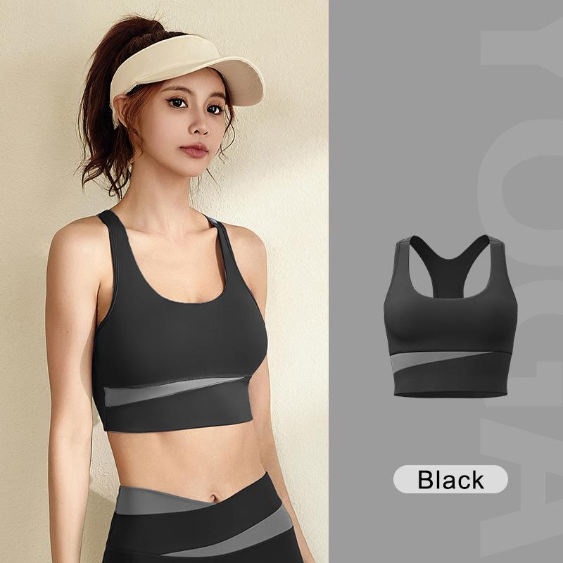 Женский спортивный бюстгальтер — фото 11