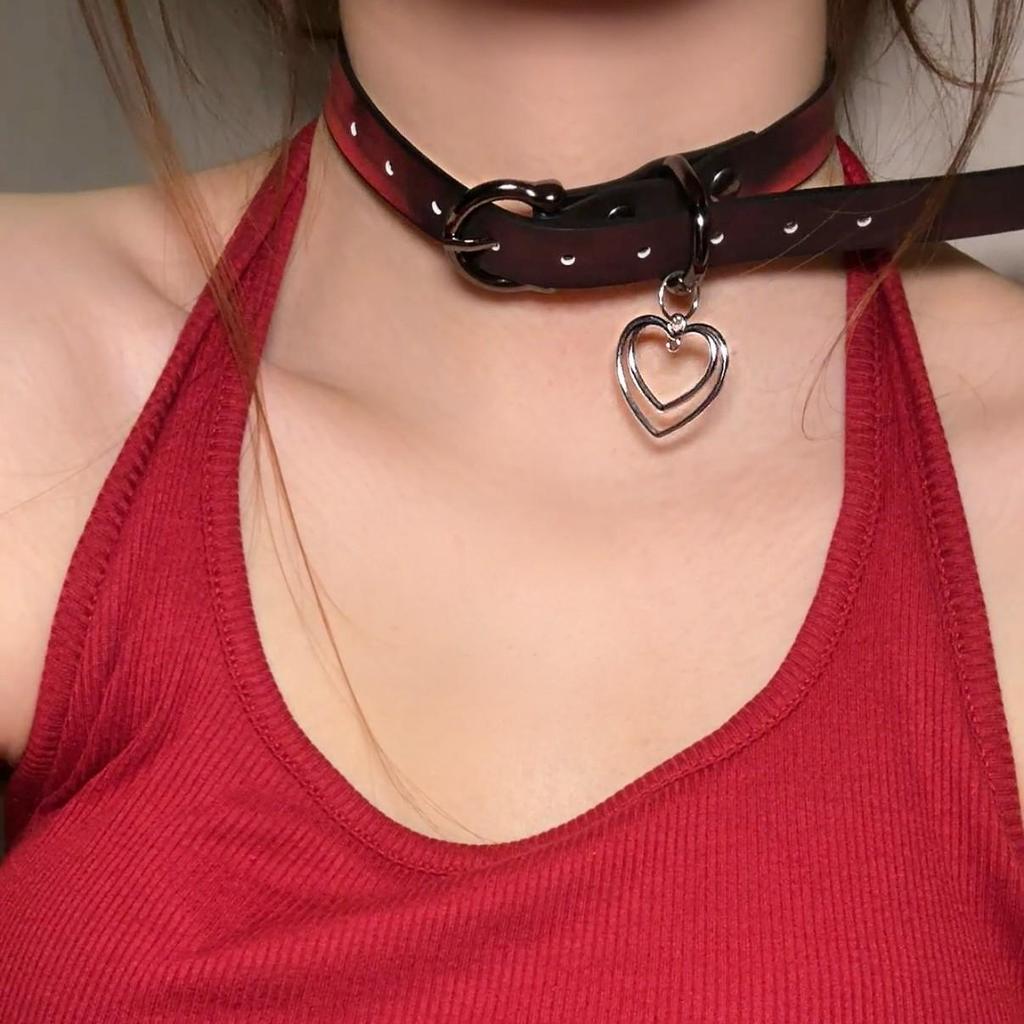 Chique Pittige Meisje Leren Bel Choker Ketting – Uniek Minderheidsontwerp
