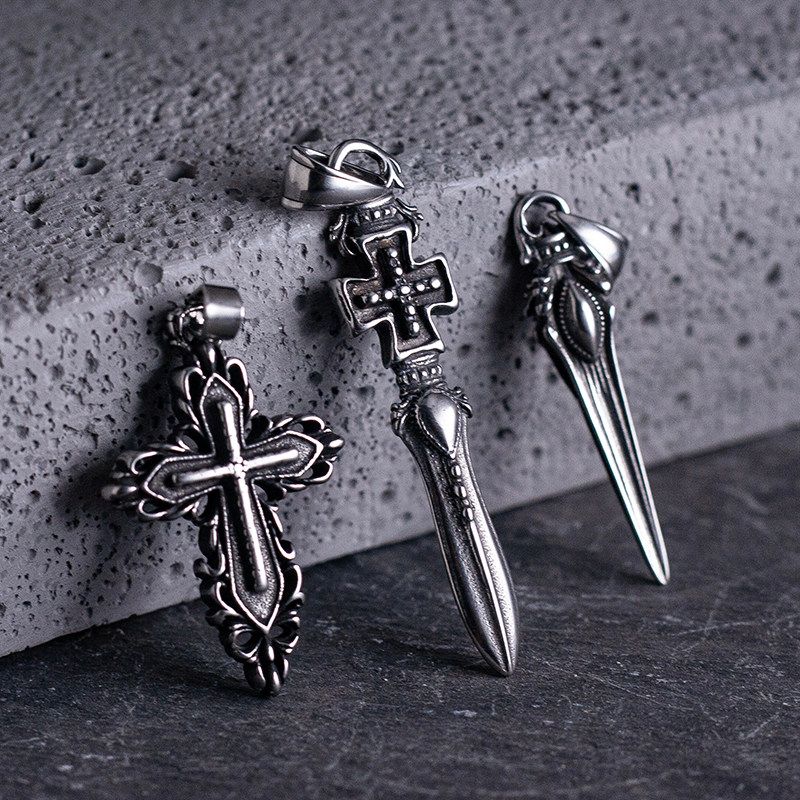 

Night Works Holy and Redemption Fashion Medieval Gothic Style Pendant Necklace Men and Women Dark Tide 3 Pendants
