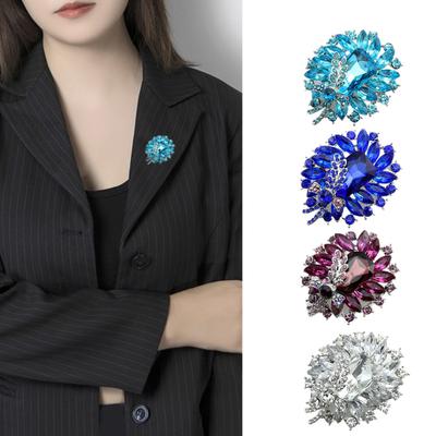 Wedding Brooch Flower Shape High-end Long Lasting Smooth Surface Women Brooch Gift