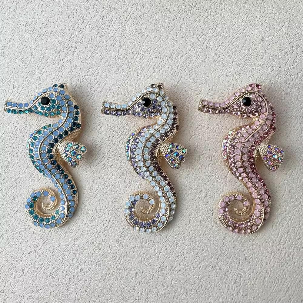 Retro Seahorse Brooch Fashionable And Versatile Temperament Elegant Animal Corsage Women'S High-End Pin Accessories