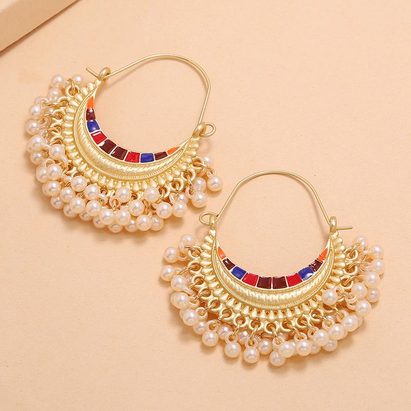 Bohemian Retro Elegant Geometric Earrings: Trendy European & American Style with Exaggerated Personality