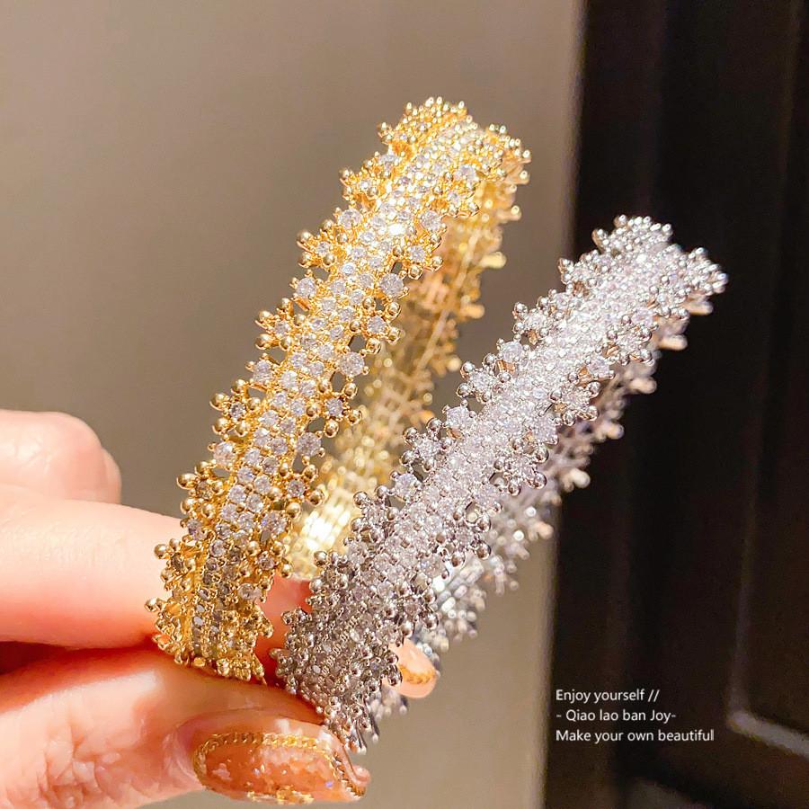 18k Gold Plated Zircon Jewelry Bracelet With Geometric Design For Fashionistas
