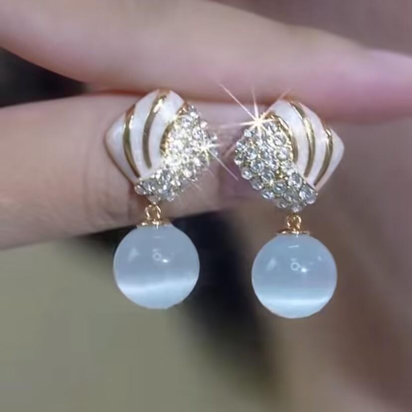 

Сережки з цирконієм One Size