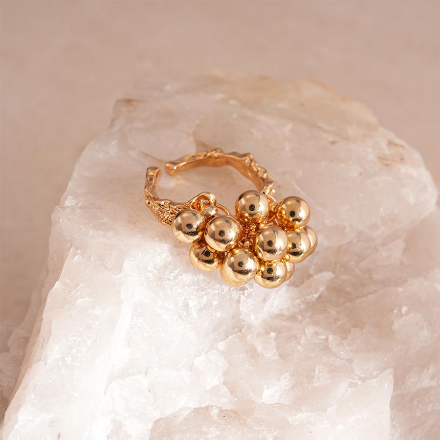 Bague Ouverte Plissée Boule à Pompon Élégante - Bijou pour Index Design Européen & Américain