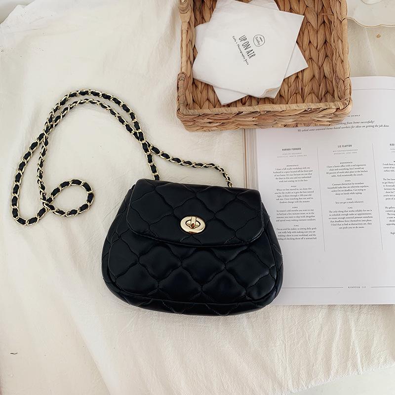 

Весенняя корейская версия новой сумки Diamond Chain Cloud Bag, модная повседневная сумка на одно плечо Slant Small для женщин