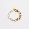 PEARL HALF BOLD CHAIN BRACELET GOLD