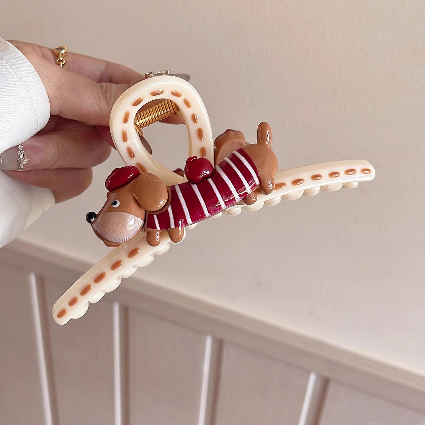 Korean-Style Large Cartoon Claw Clip for Women 2025 - Cute, High-End Shark Clip for Voluminous Hairstyles