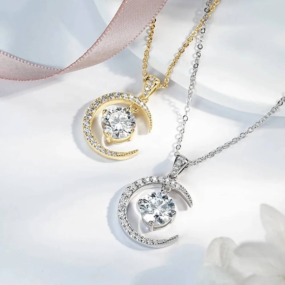 Sterling Silver Moissanite Necklace for Women High-end Design Pendant Niche Smart Clavicle Chain Female Fine Jewelry