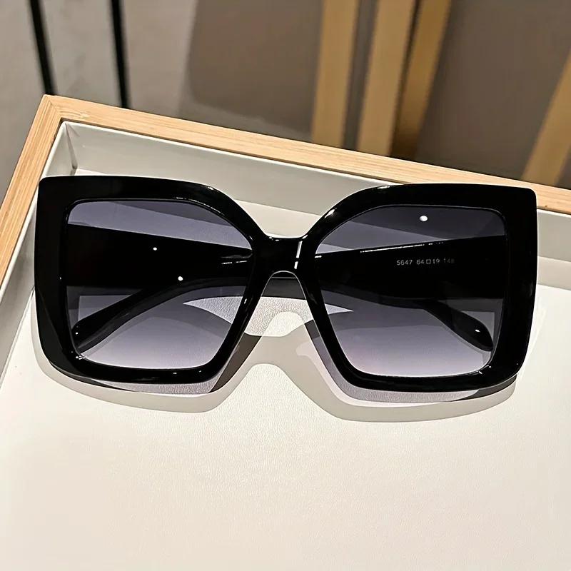 New Large Frame Oversized Square Sunglasses with Gradient Lenses Versatile Color Contrasting & Leopard Print Frames Glasses