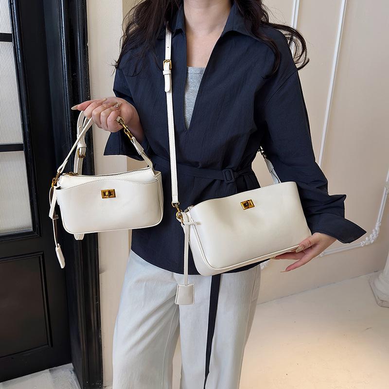 

2025 Модная женская высококачественная родео-мода Корейская квадратная сумка кроссбоди Small