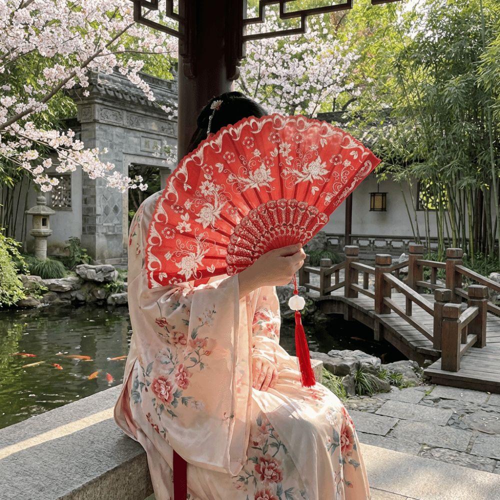 Floral Pattern Folding Fan Vintage Style Dance Fan Portable Silk Hand Fan Cosplay Event