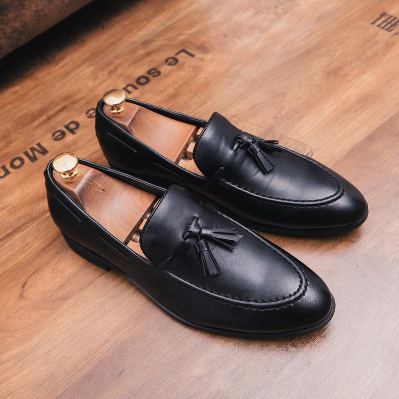 

Foreign trade tide shoes men s British pointed trend leather shoes men s foot cover tassel versatile Korean version of new leather shoes 38 чёрный