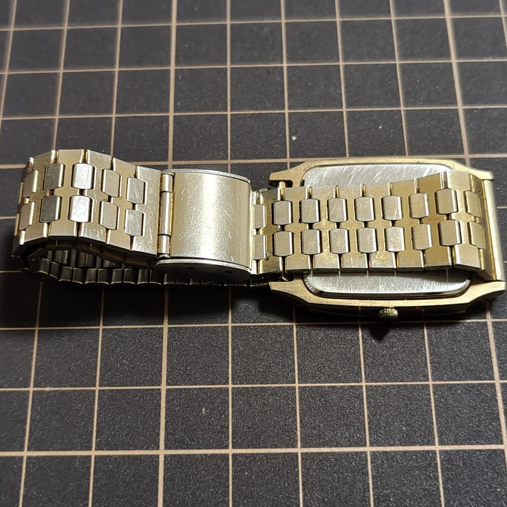 SEIKO QUARTZ Dolce Dolce Square Gold Quartz Watch Management K26 [Working Condition] Men's