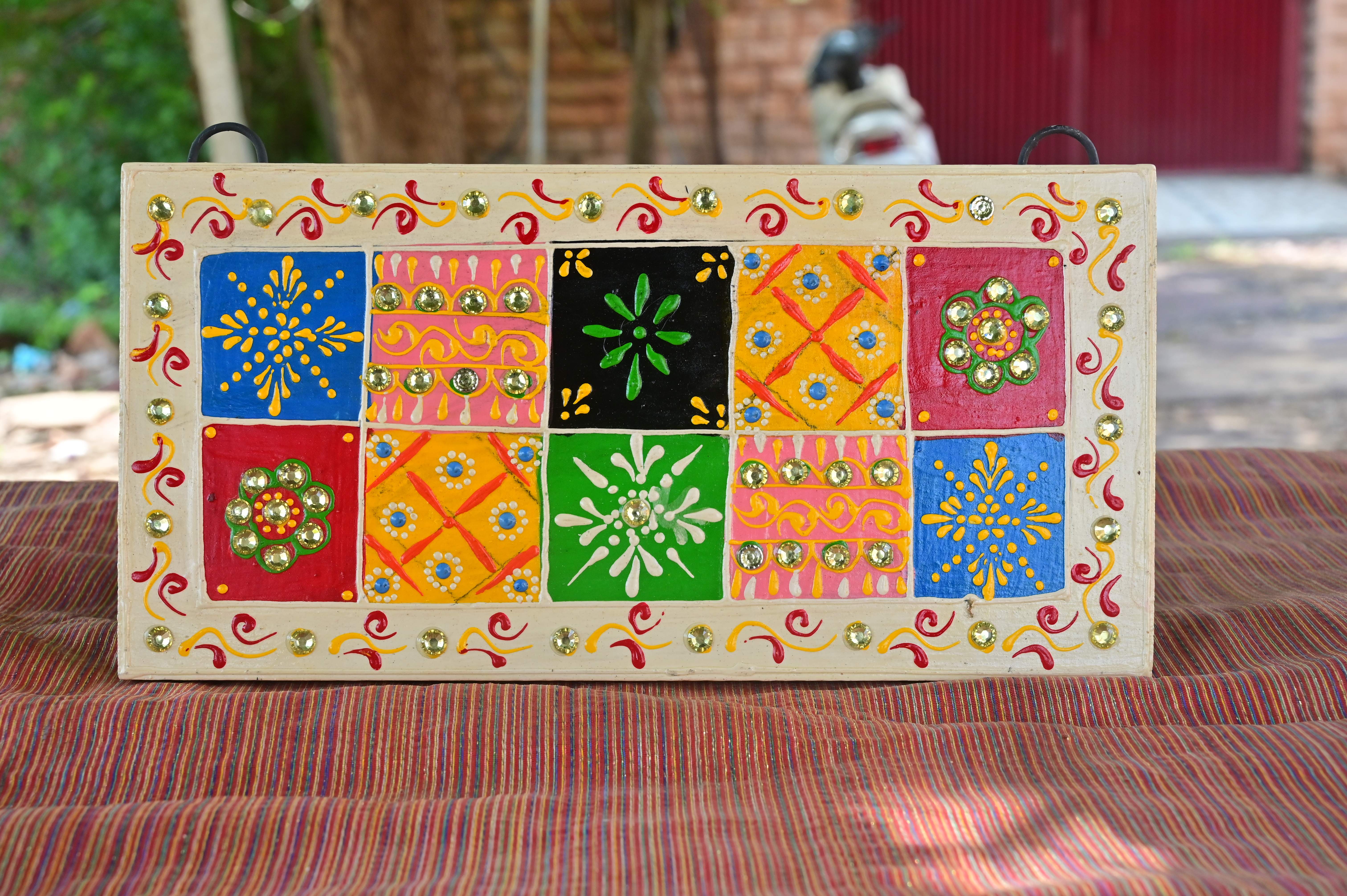 

Индийское народное искусство Зеркальная работа Деревянная настенная панель 10” X 1” X 5” (l x w x h) approx.