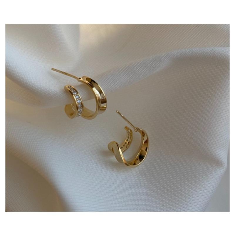Women Elegant Niche Design Luxury Geometric Double C Circle Stud Earrings