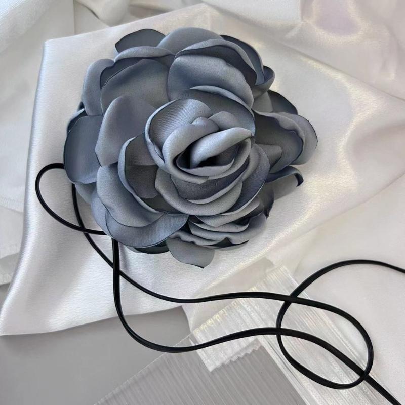 Exaggerated Flower Rope Necklace Eye catching Tie Up Floral Choker Chain Jewelry for Women Elegant Flower Necklace