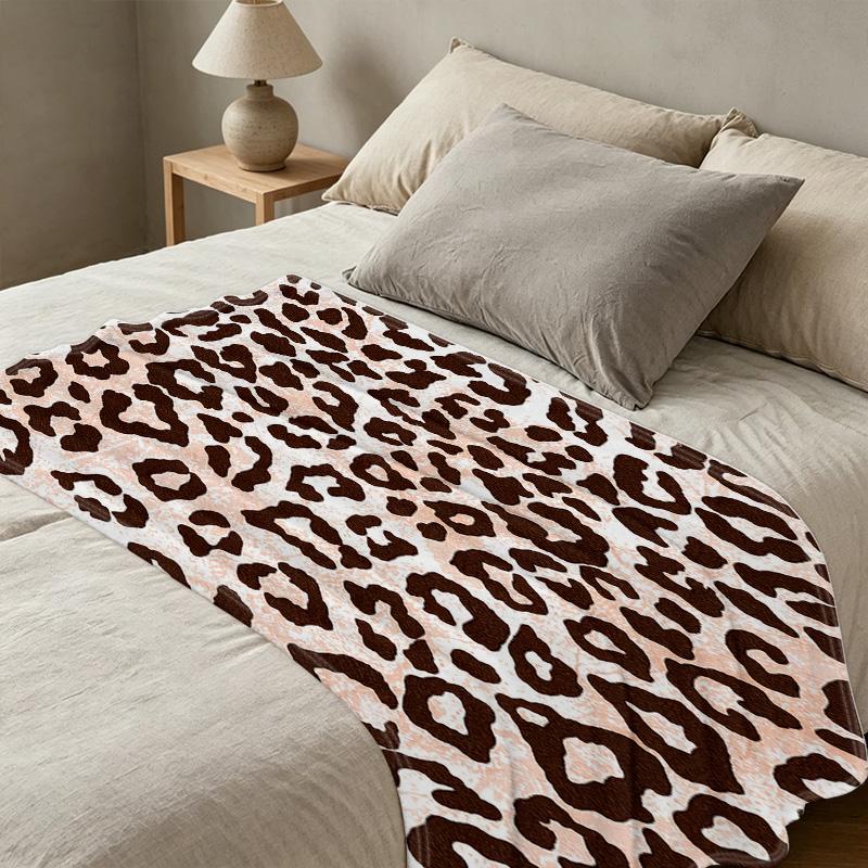 Plush Flannel Blanket Soft & Cozy Leopard Print, Ideal for Home, Couch Naps, Bedroom, Halloween & Christmas