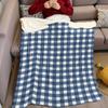 Blau-Weißer Farbverlauf Schachbrett Flanelldecke Warm Weich Halloween Weihnachten Sofa Warm Gemütlich Dekoratives Geschenk für Alle Jahreszeiten