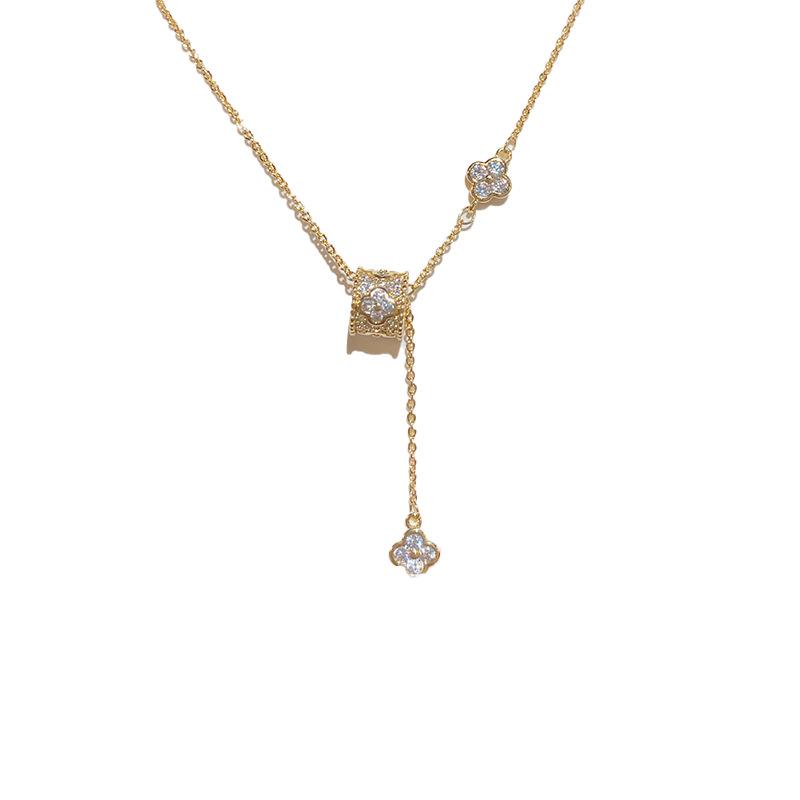Light Luxury Niche Fashion Versatile Small Waist Four Leaf Flower Necklace
