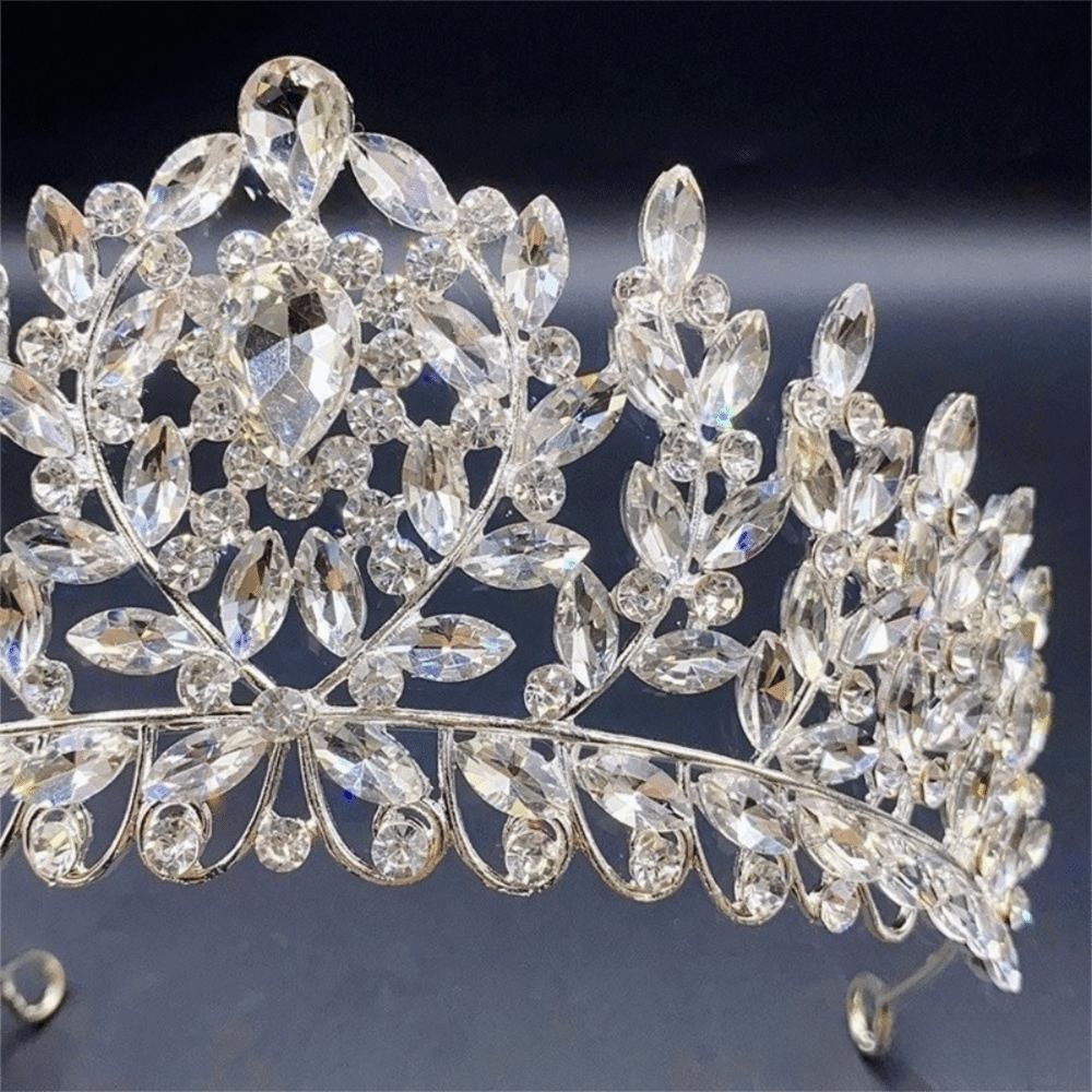 Simple Rhinestone Baroque Pageant Crowns Big Cake Decorations Queen Princess Tiara Alloy Sparkling Bridal Crowns Party Supplies