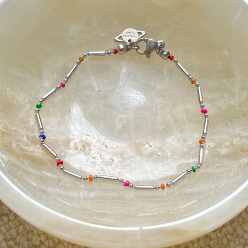 FANTASTIC PLANET tiny dot bar bracelet