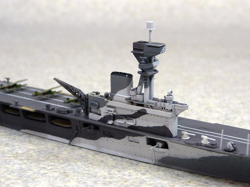 Aoshima Bunka Kyozai Waterline Series Royal Navy Aircraft Carrier HMS Hermes Indian Ocean Battle of Ceylon Plastic Model 1/700