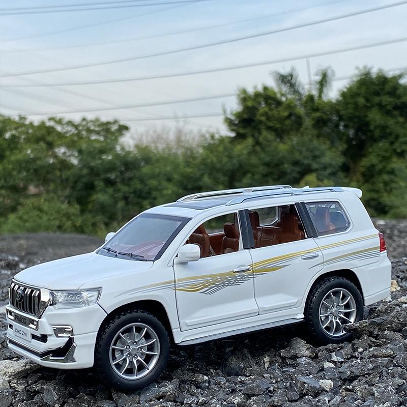 1/24 Toyota Prado Alloy Car Diecasts & Toy Vehicles Toy SUV Car Metal Collection Simulation LAND CRUISER Model Car Kids Gifts