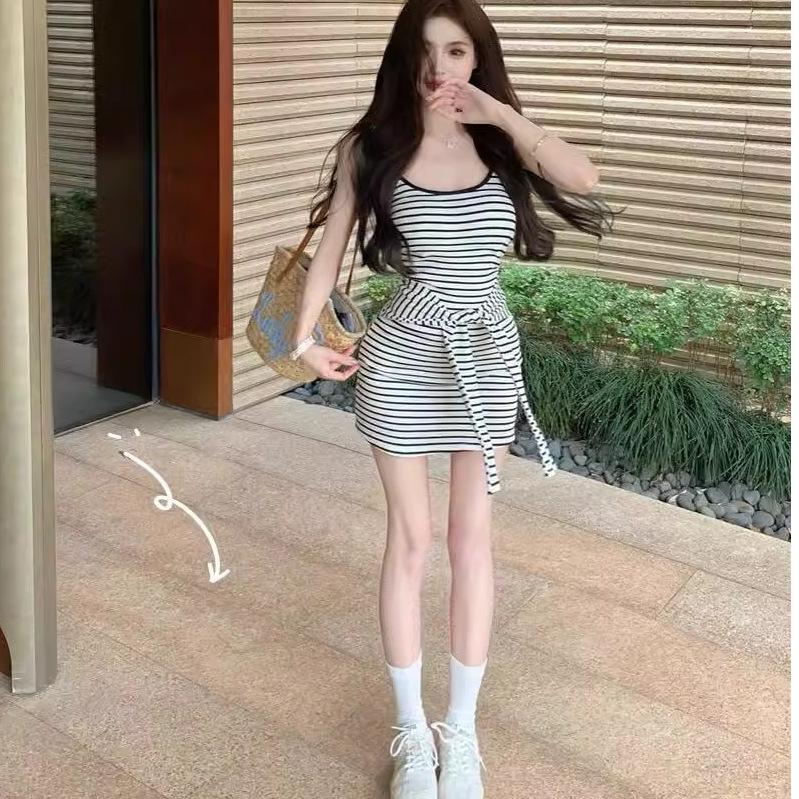 Fake Two-piece Striped Suspender Dress Women's Summer Sweet Babes Sexy Hip Skirt High Cold Imperial Sister Wind Tube Top Skirt