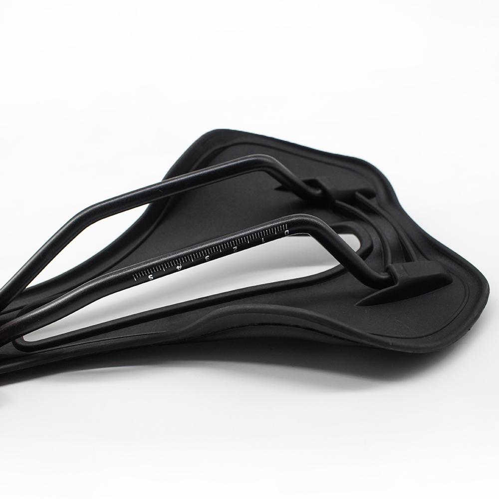 Bicycle Saddle Road Bike Mtb Comfortable Seat Mat Hollow Bike Saddle Breathable Versatile Lightweight Leather Cycling Saddle
