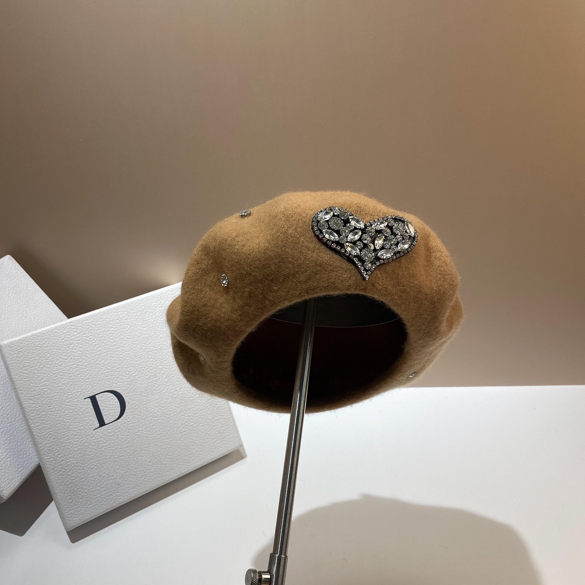 

New Japanese Age-Reducing Painter Hat Light Luxury Love Rhinestone Beret Star With Octagonal Hat M（56-58cm） верблюд
